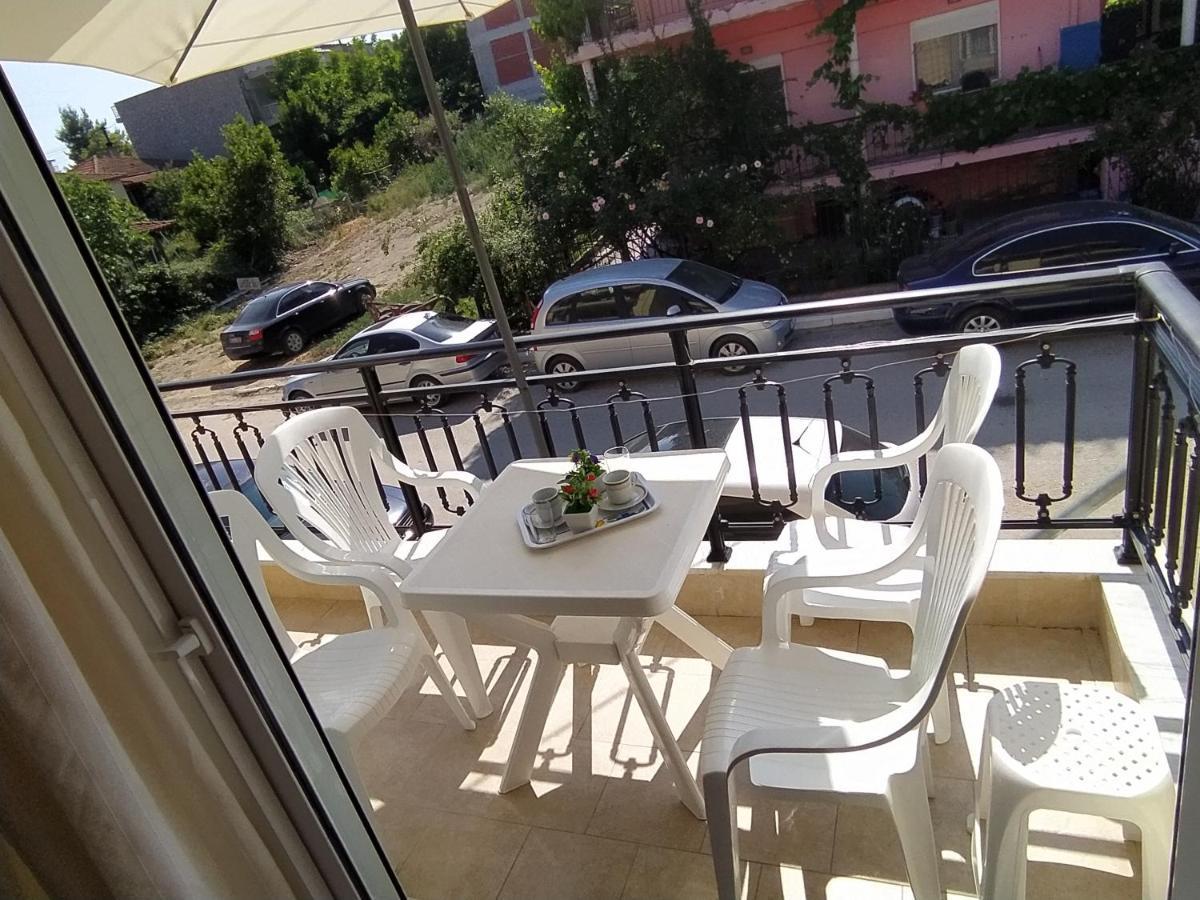 Διαμέρισμα Στην Πόλη Metamorfosi Bagian luar foto